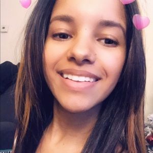 Meet your Posher, Ariana